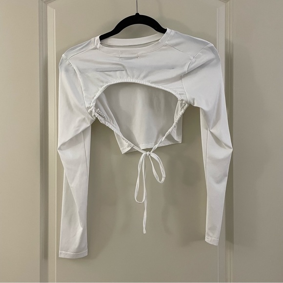 White Long Sleeve Open Tie-Back Top - Picture 2 of 3